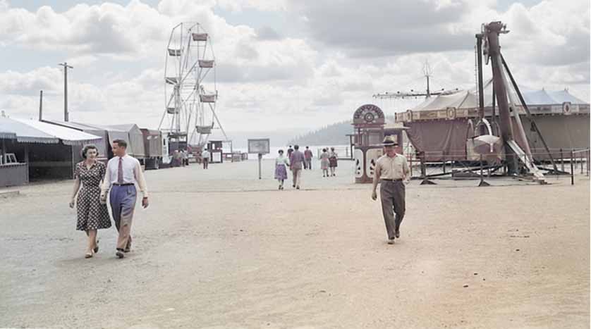 How did the Coeur d' Alene, Idaho Playland Pier get started?